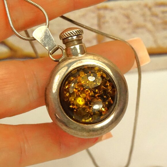 Rare PERFUME BOTTLE PENDANT With 23" Chain, Amber Set In 925 Silver, Rare Gift - Picture 2 of 11